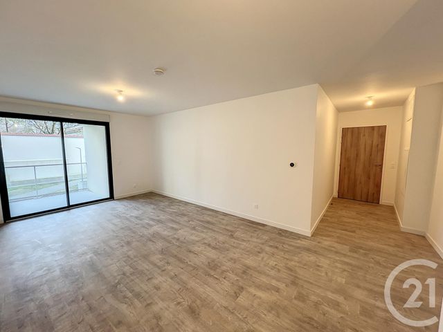 Appartement F2 à louer - 2 pièces - 45.3 m2 - REIMS - 51 - CHAMPAGNE-ARDENNE - Century 21 Martinot Immobilier
