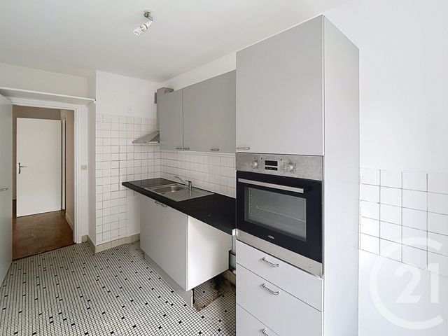 Appartement T5 à louer - 5 pièces - 110.57 m2 - REIMS - 51 - CHAMPAGNE-ARDENNE - Century 21 Martinot Immobilier