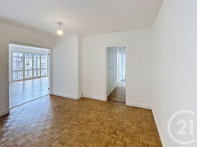 Appartement T5 à louer - 5 pièces - 110.57 m2 - REIMS - 51 - CHAMPAGNE-ARDENNE - Century 21 Martinot Immobilier