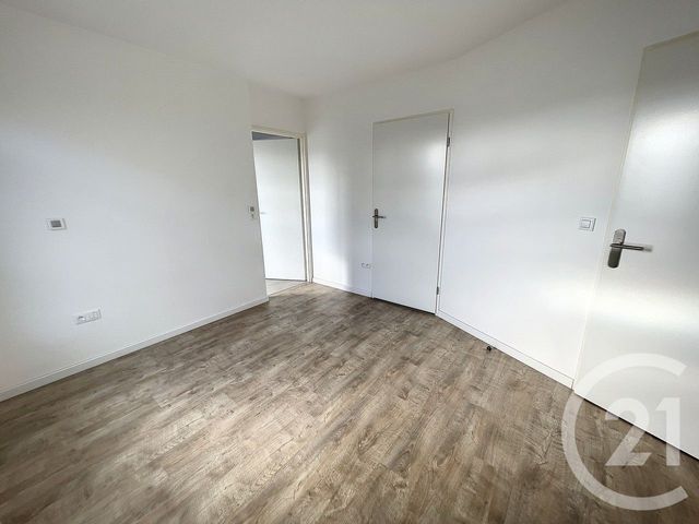 Appartement F2 à louer - 2 pièces - 42.6 m2 - REIMS - 51 - CHAMPAGNE-ARDENNE - Century 21 Martinot Immobilier