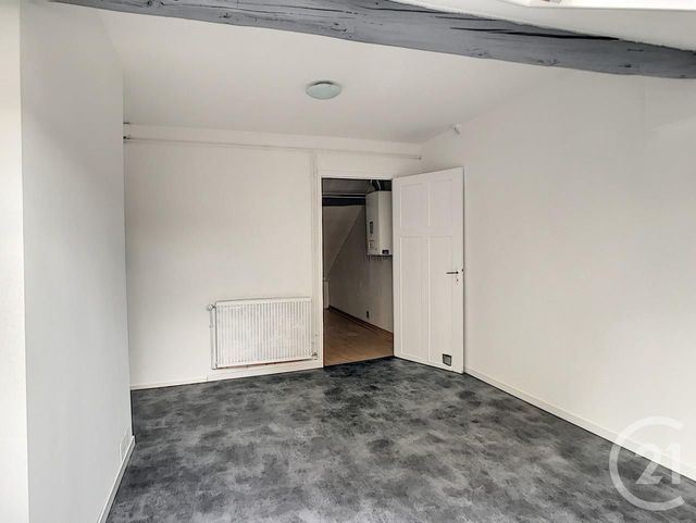 Appartement F1 bis à louer - 2 pièces - 36.35 m2 - REIMS - 51 - CHAMPAGNE-ARDENNE - Century 21 Martinot Immobilier