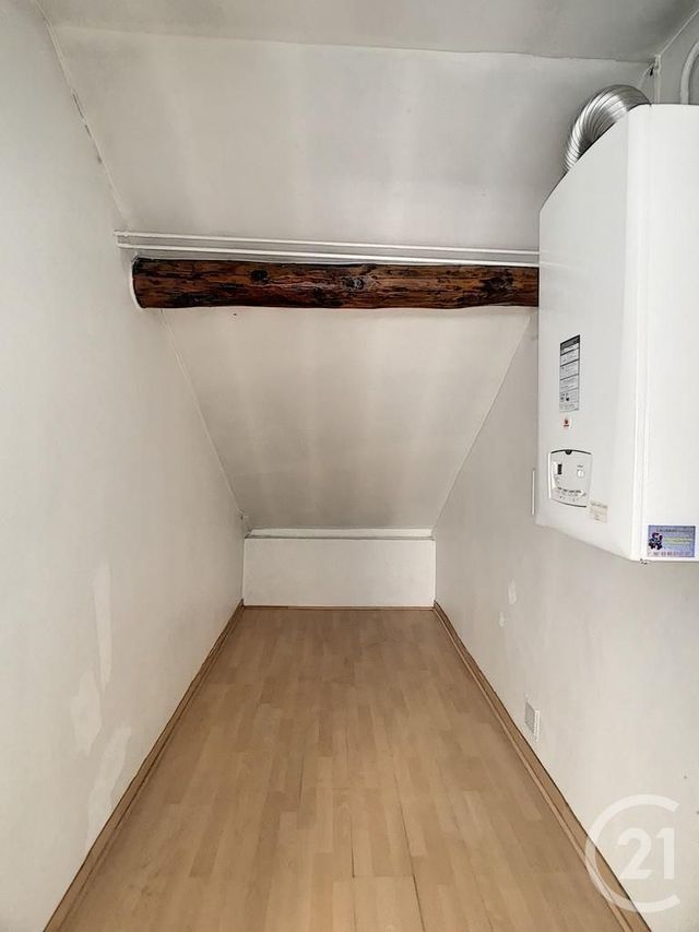Appartement F1 bis à louer - 2 pièces - 36.35 m2 - REIMS - 51 - CHAMPAGNE-ARDENNE - Century 21 Martinot Immobilier
