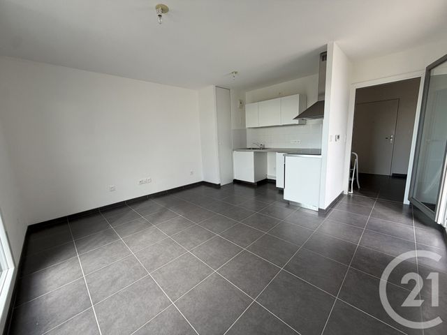 Appartement F2 à louer - 2 pièces - 43.9 m2 - BEZANNES - 51 - CHAMPAGNE-ARDENNE - Century 21 Martinot Immobilier