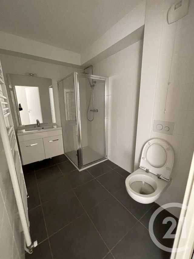 Appartement F1 à louer - 1 pièce - 35.6 m2 - REIMS - 51 - CHAMPAGNE-ARDENNE - Century 21 Martinot Immobilier