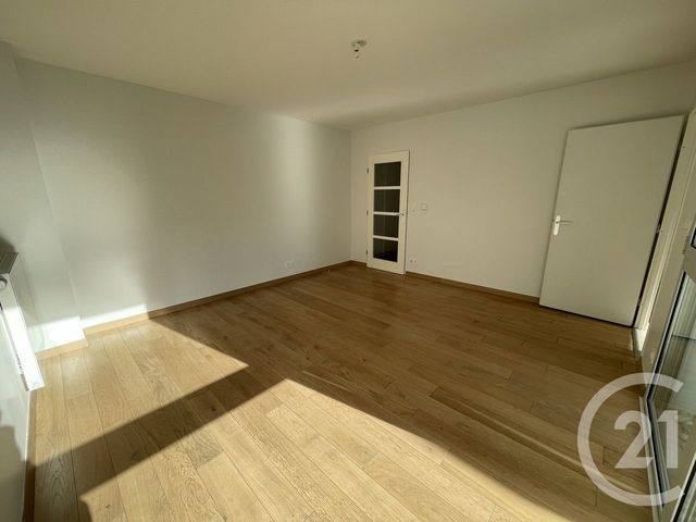Appartement F1 à louer - 1 pièce - 35.6 m2 - REIMS - 51 - CHAMPAGNE-ARDENNE - Century 21 Martinot Immobilier