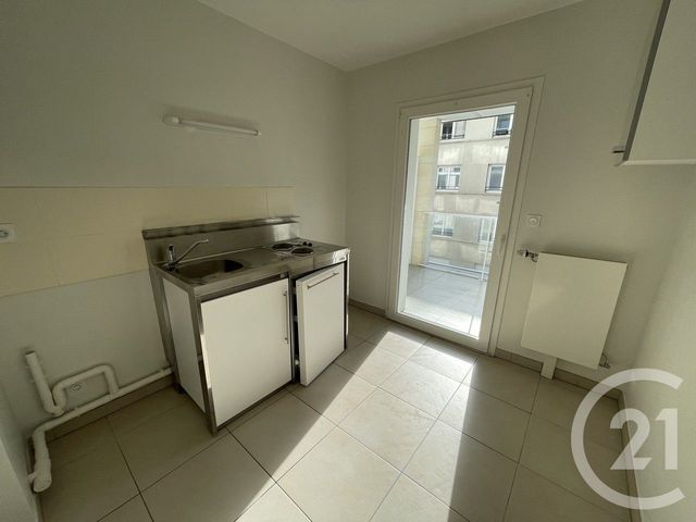Appartement F1 à louer - 1 pièce - 35.6 m2 - REIMS - 51 - CHAMPAGNE-ARDENNE - Century 21 Martinot Immobilier