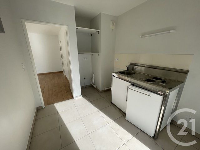 Appartement F1 à louer - 1 pièce - 35.6 m2 - REIMS - 51 - CHAMPAGNE-ARDENNE - Century 21 Martinot Immobilier