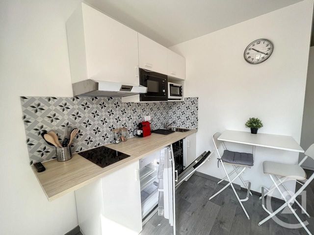 Appartement Studio à louer - 1 pièce - 15.78 m2 - REIMS - 51 - CHAMPAGNE-ARDENNE - Century 21 Martinot Immobilier