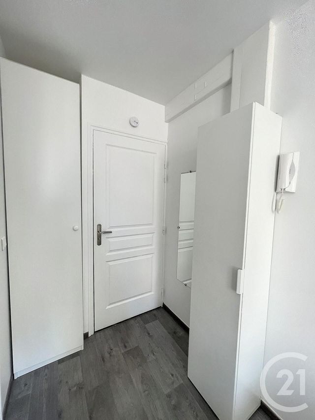 Appartement Studio à louer - 1 pièce - 15.78 m2 - REIMS - 51 - CHAMPAGNE-ARDENNE - Century 21 Martinot Immobilier