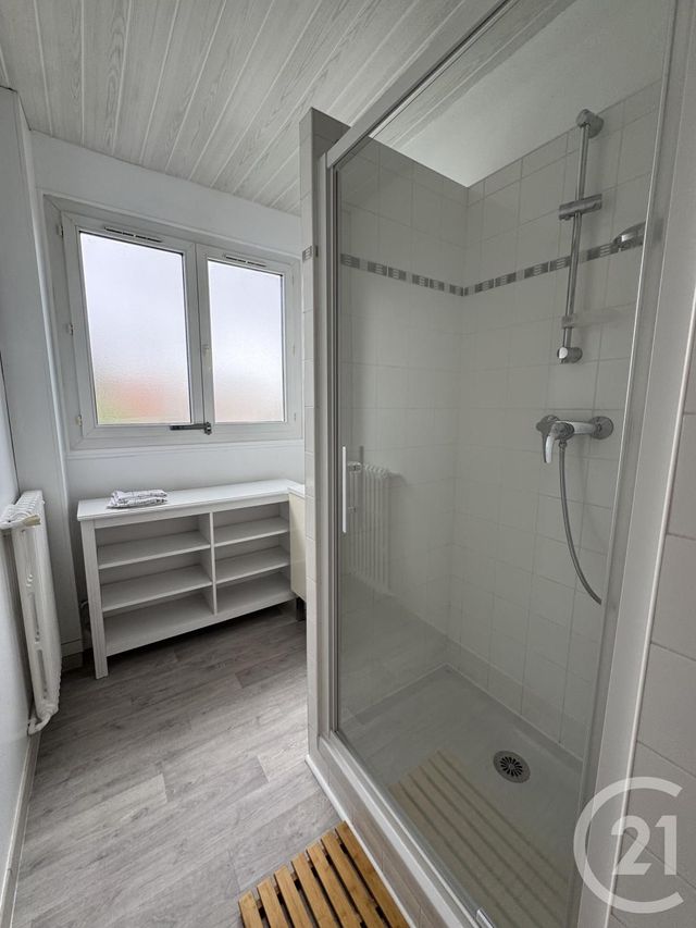 Appartement F3 à louer - 3 pièces - 68.2 m2 - REIMS - 51 - CHAMPAGNE-ARDENNE - Century 21 Martinot Immobilier