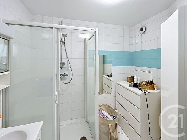 Appartement T3 à louer - 3 pièces - 64.88 m2 - REIMS - 51 - CHAMPAGNE-ARDENNE - Century 21 Martinot Immobilier