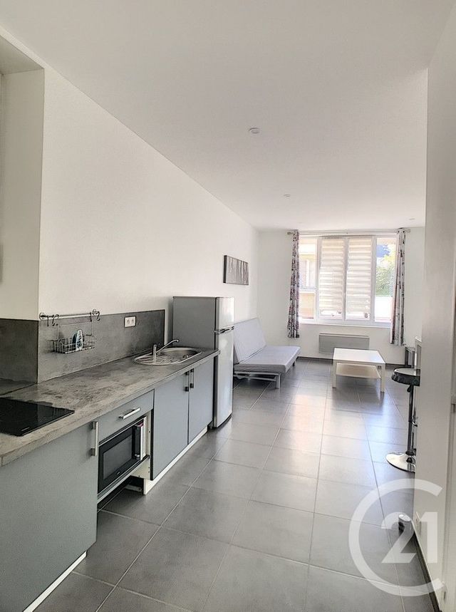 Appartement F2 à louer - 2 pièces - 35.7 m2 - REIMS - 51 - CHAMPAGNE-ARDENNE - Century 21 Martinot Immobilier