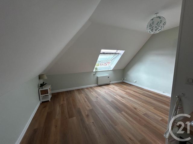 Appartement Studio à louer - 1 pièce - 14.81 m2 - REIMS - 51 - CHAMPAGNE-ARDENNE - Century 21 Martinot Immobilier