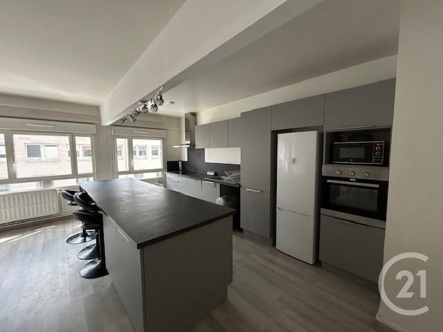Appartement T4 à louer - 3 pièces - 74.0 m2 - REIMS - 51 - CHAMPAGNE-ARDENNE - Century 21 Martinot Immobilier