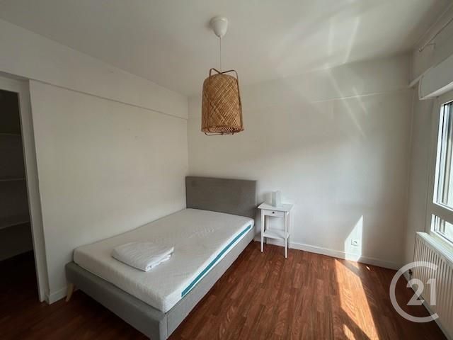 Appartement T4 à louer - 3 pièces - 74.0 m2 - REIMS - 51 - CHAMPAGNE-ARDENNE - Century 21 Martinot Immobilier