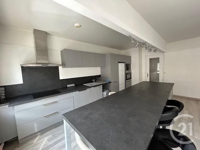 Appartement T4 à louer - 3 pièces - 74.0 m2 - REIMS - 51 - CHAMPAGNE-ARDENNE - Century 21 Martinot Immobilier