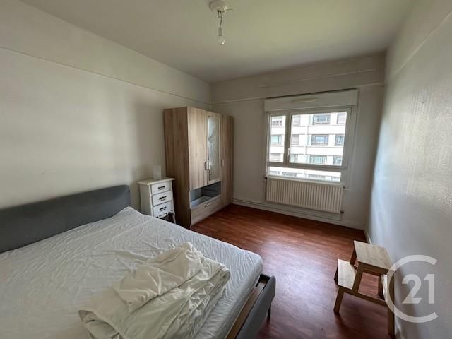 Appartement T4 à louer - 3 pièces - 74.0 m2 - REIMS - 51 - CHAMPAGNE-ARDENNE - Century 21 Martinot Immobilier
