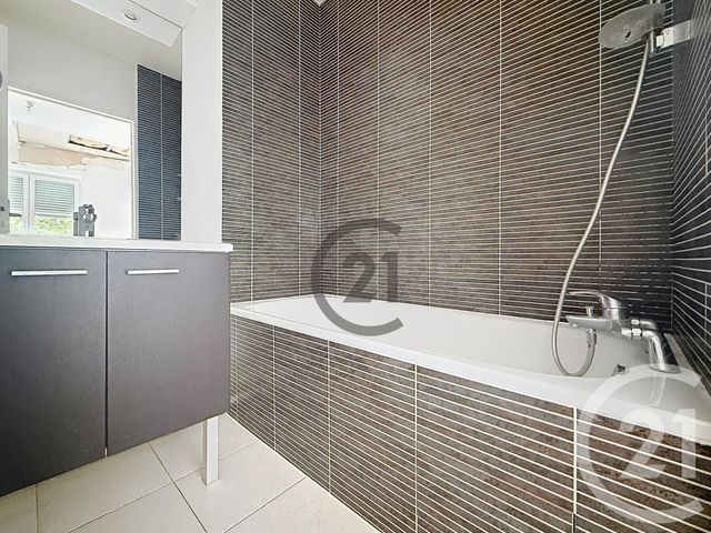 Appartement F2 à vendre - 2 pièces - 42.45 m2 - REIMS - 51 - CHAMPAGNE-ARDENNE - Century 21 Martinot Immobilier