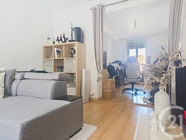 Appartement F3 à louer - 3 pièces - 58.72 m2 - REIMS - 51 - CHAMPAGNE-ARDENNE - Century 21 Martinot Immobilier