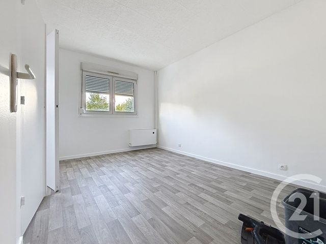Appartement T2 à louer - 2 pièces - 59.54 m2 - REIMS - 51 - CHAMPAGNE-ARDENNE - Century 21 Martinot Immobilier
