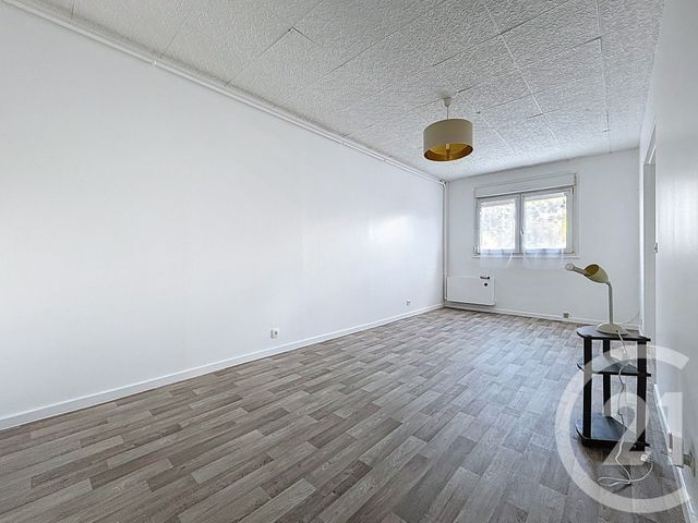 Appartement T2 à louer - 2 pièces - 59.54 m2 - REIMS - 51 - CHAMPAGNE-ARDENNE - Century 21 Martinot Immobilier
