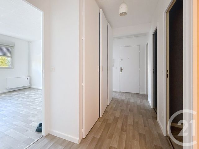 Appartement T2 à louer - 2 pièces - 59.54 m2 - REIMS - 51 - CHAMPAGNE-ARDENNE - Century 21 Martinot Immobilier