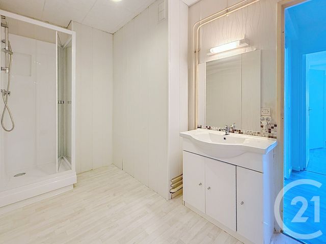Appartement T2 à louer - 2 pièces - 59.54 m2 - REIMS - 51 - CHAMPAGNE-ARDENNE - Century 21 Martinot Immobilier