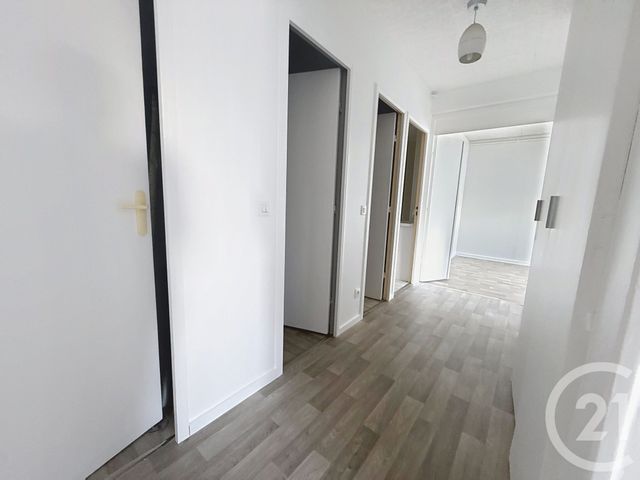 Appartement T2 à louer - 2 pièces - 59.54 m2 - REIMS - 51 - CHAMPAGNE-ARDENNE - Century 21 Martinot Immobilier
