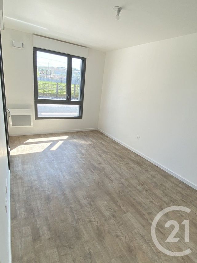 Appartement T2 à louer - 2 pièces - 41.2 m2 - REIMS - 51 - CHAMPAGNE-ARDENNE - Century 21 Martinot Immobilier