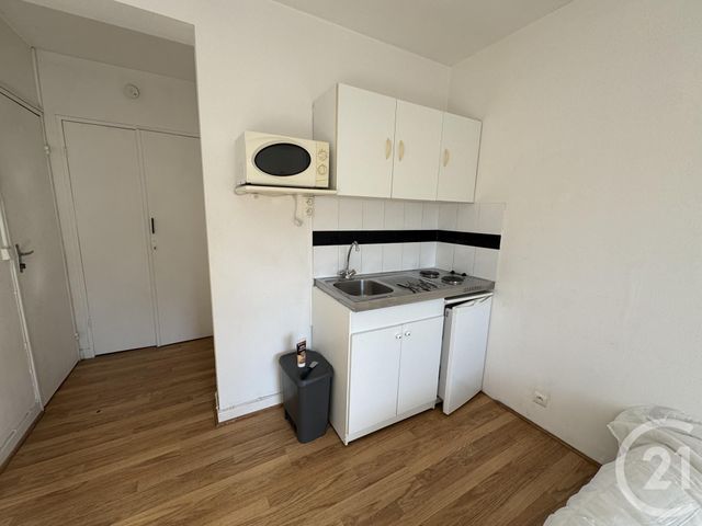 Appartement F1 à louer - 1 pièce - 18.4 m2 - REIMS - 51 - CHAMPAGNE-ARDENNE - Century 21 Martinot Immobilier