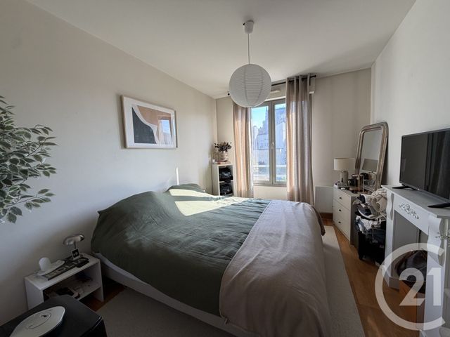 Appartement F3 à louer - 3 pièces - 77.0 m2 - REIMS - 51 - CHAMPAGNE-ARDENNE - Century 21 Martinot Immobilier