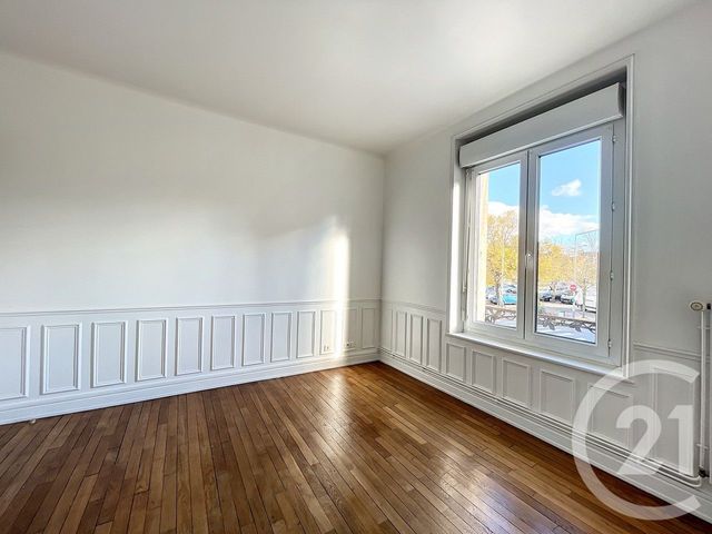 Appartement T3 à louer - 3 pièces - 51.04 m2 - REIMS - 51 - CHAMPAGNE-ARDENNE - Century 21 Martinot Immobilier