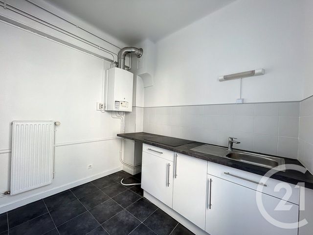 Appartement T3 à louer - 3 pièces - 51.04 m2 - REIMS - 51 - CHAMPAGNE-ARDENNE - Century 21 Martinot Immobilier