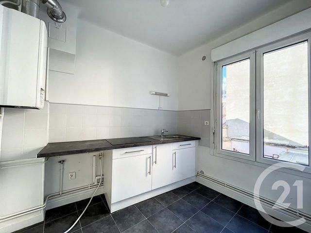 Appartement T3 à louer - 3 pièces - 51.04 m2 - REIMS - 51 - CHAMPAGNE-ARDENNE - Century 21 Martinot Immobilier