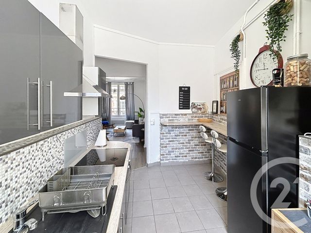 Appartement T5 à louer - 5 pièces - 116.91 m2 - REIMS - 51 - CHAMPAGNE-ARDENNE - Century 21 Martinot Immobilier
