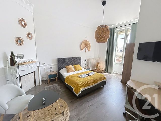 Appartement T5 à louer - 5 pièces - 116.91 m2 - REIMS - 51 - CHAMPAGNE-ARDENNE - Century 21 Martinot Immobilier