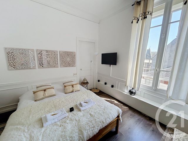Appartement T5 à louer - 5 pièces - 116.91 m2 - REIMS - 51 - CHAMPAGNE-ARDENNE - Century 21 Martinot Immobilier