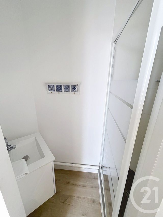 Appartement T5 à louer - 5 pièces - 116.91 m2 - REIMS - 51 - CHAMPAGNE-ARDENNE - Century 21 Martinot Immobilier