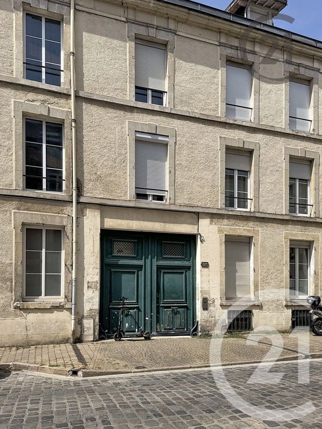 Appartement Studio à vendre - 1 pièce - 15.0 m2 - REIMS - 51 - CHAMPAGNE-ARDENNE - Century 21 Martinot Immobilier