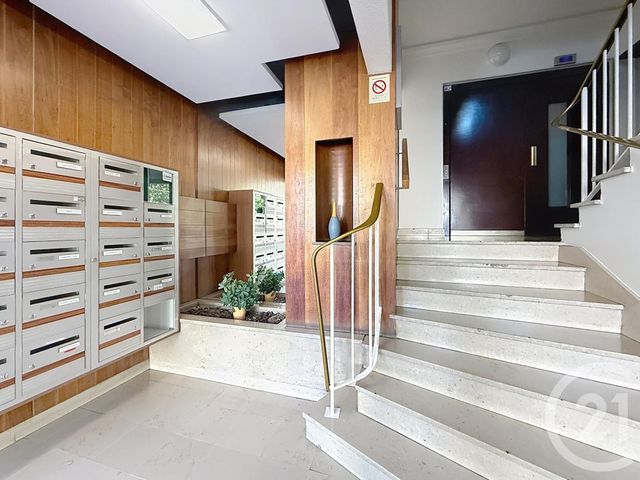 Appartement F3 à vendre - 3 pièces - 68.2 m2 - REIMS - 51 - CHAMPAGNE-ARDENNE - Century 21 Martinot Immobilier