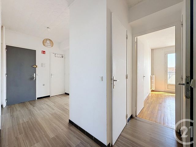 Appartement F3 à vendre - 3 pièces - 68.2 m2 - REIMS - 51 - CHAMPAGNE-ARDENNE - Century 21 Martinot Immobilier