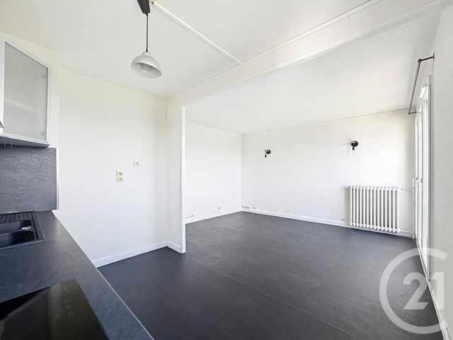 Appartement T2 à vendre - 2 pièces - 42.21 m2 - REIMS - 51 - CHAMPAGNE-ARDENNE - Century 21 Martinot Immobilier