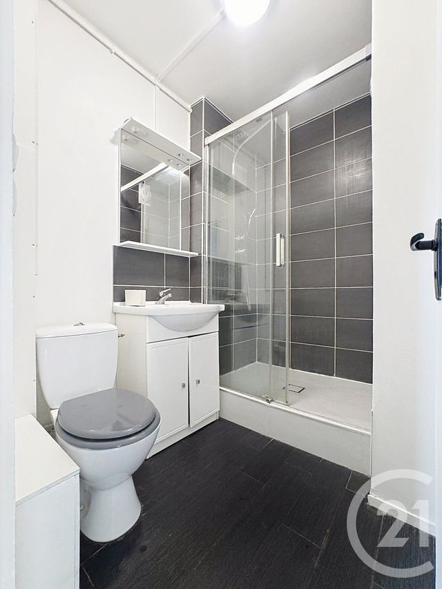 Appartement T2 à vendre - 2 pièces - 42.21 m2 - REIMS - 51 - CHAMPAGNE-ARDENNE - Century 21 Martinot Immobilier