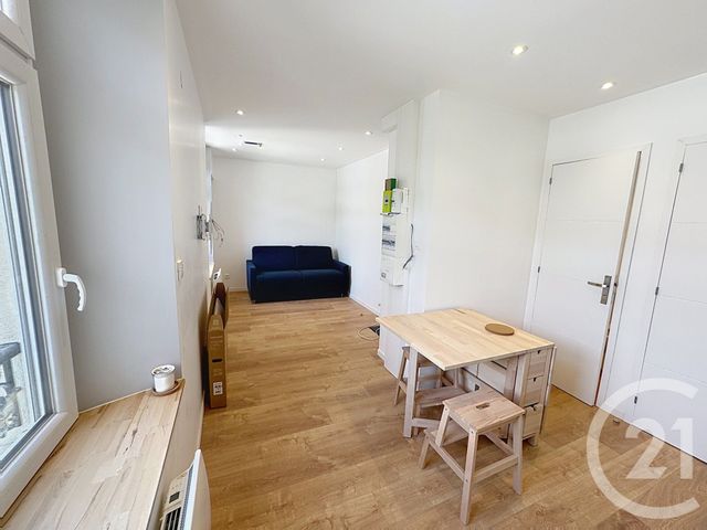 Appartement T1 à louer - 1 pièce - 21.95 m2 - REIMS - 51 - CHAMPAGNE-ARDENNE - Century 21 Martinot Immobilier