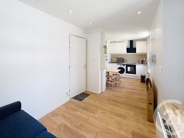Appartement T1 à louer - 1 pièce - 21.95 m2 - REIMS - 51 - CHAMPAGNE-ARDENNE - Century 21 Martinot Immobilier