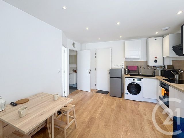 Appartement T2 à louer - 2 pièces - 27.77 m2 - REIMS - 51 - CHAMPAGNE-ARDENNE - Century 21 Martinot Immobilier