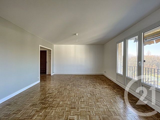 Appartement F3 à louer - 3 pièces - 75.64 m2 - REIMS - 51 - CHAMPAGNE-ARDENNE - Century 21 Martinot Immobilier