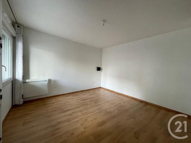 Appartement Studio à louer - 1 pièce - 34.0 m2 - REIMS - 51 - CHAMPAGNE-ARDENNE - Century 21 Martinot Immobilier
