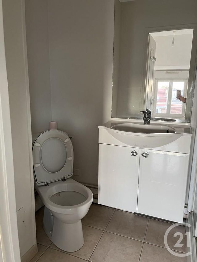 Appartement F1 à louer - 1 pièce - 20.5 m2 - REIMS - 51 - CHAMPAGNE-ARDENNE - Century 21 Martinot Immobilier