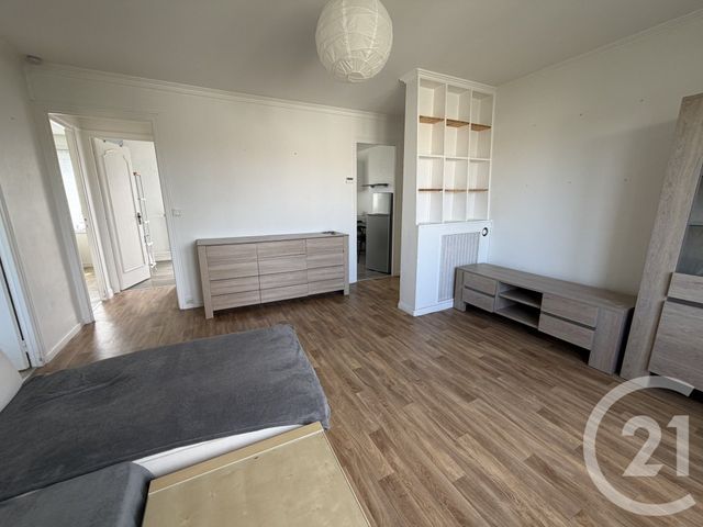 Appartement F3 à louer - 3 pièces - 56.3 m2 - REIMS - 51 - CHAMPAGNE-ARDENNE - Century 21 Martinot Immobilier